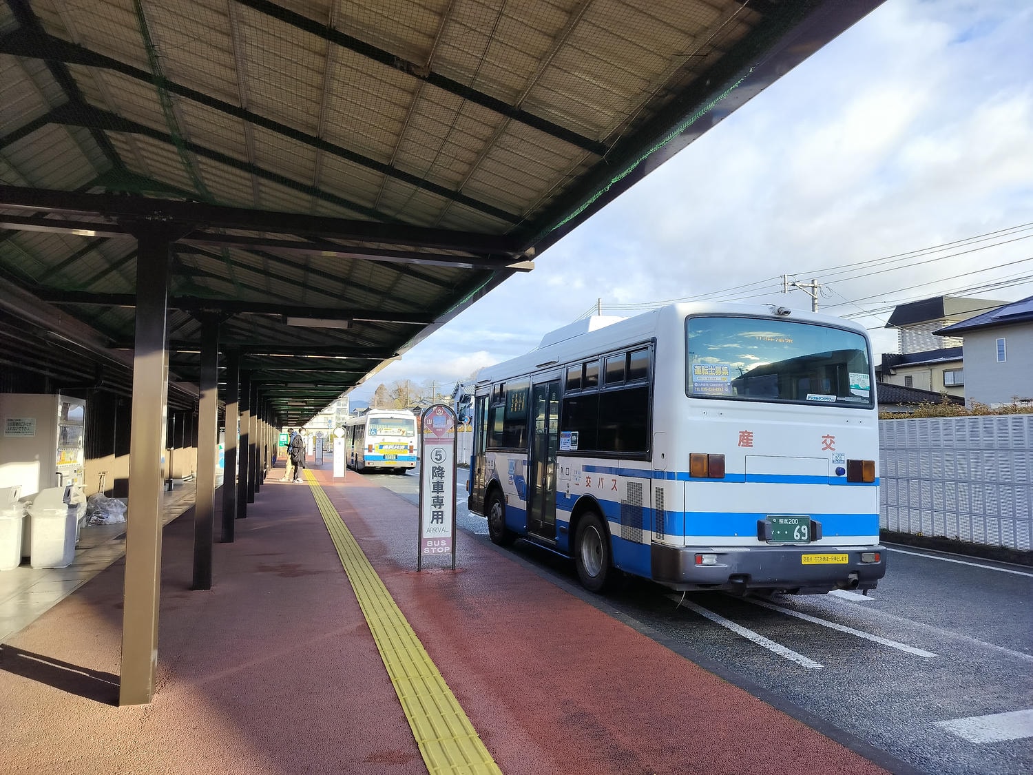 熊本自由行┃北部山鹿老街全整理!古代劇場八千代座 山鹿燈籠民藝館 買酒仙貝味噌米米惣門之旅 午餐咖啡饅頭 足浴溫泉 - 第77張圖 熊本自由行┃北部山鹿老街全整理!古代劇場八千代座 山鹿燈籠民藝館 買酒仙貝味噌米米惣門之旅 午餐咖啡饅頭 足浴溫泉