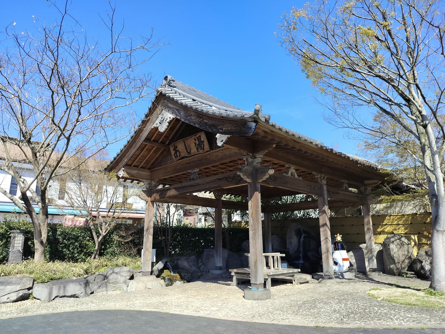 熊本自由行┃北部山鹿老街全整理!古代劇場八千代座 山鹿燈籠民藝館 買酒仙貝味噌米米惣門之旅 午餐咖啡饅頭 足浴溫泉 - 第66張圖 熊本自由行┃北部山鹿老街全整理!古代劇場八千代座 山鹿燈籠民藝館 買酒仙貝味噌米米惣門之旅 午餐咖啡饅頭 足浴溫泉