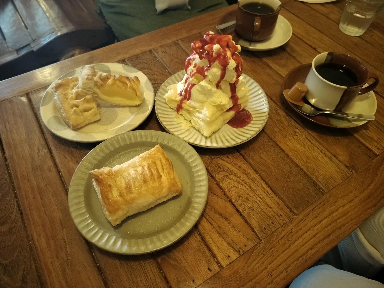 熊本自由行┃北部山鹿老街全整理!古代劇場八千代座 山鹿燈籠民藝館 買酒仙貝味噌米米惣門之旅 午餐咖啡饅頭 足浴溫泉 - 第57張圖 熊本自由行┃北部山鹿老街全整理!古代劇場八千代座 山鹿燈籠民藝館 買酒仙貝味噌米米惣門之旅 午餐咖啡饅頭 足浴溫泉