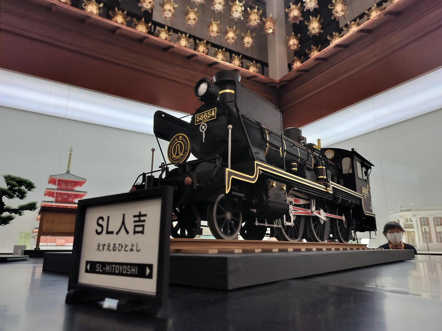 熊本景點┃市區櫻町轉運站搭巴士去山鹿「八千代座 山鹿燈籠民藝館」 住一晚再搭巴士去阿蘇熊本機場 熊本自由行