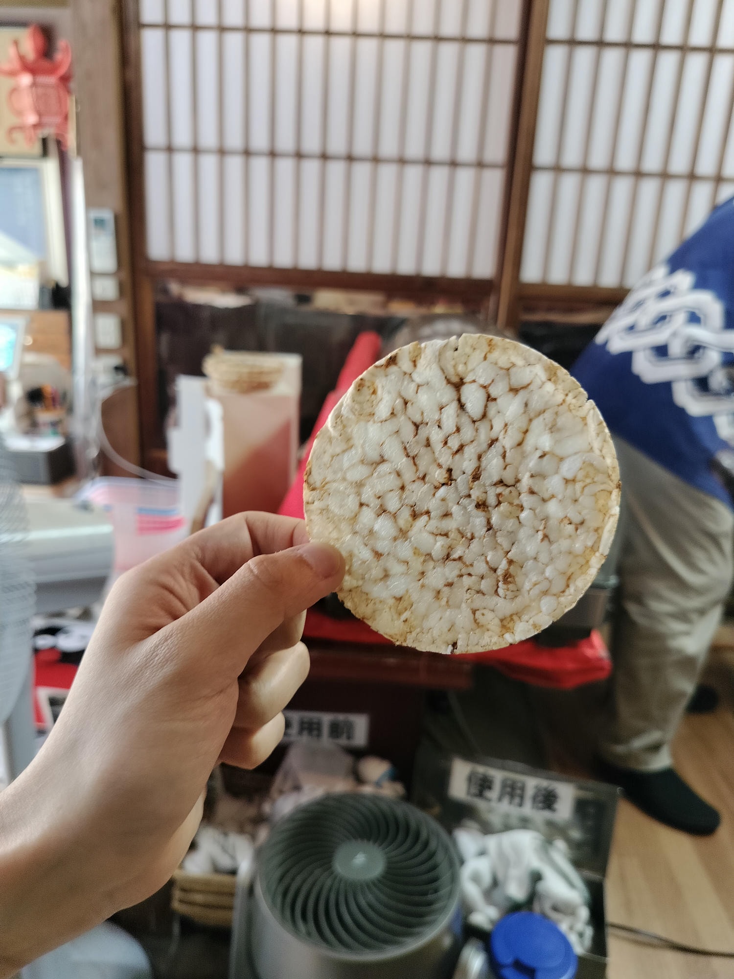 熊本自由行┃北部山鹿老街全整理!古代劇場八千代座 山鹿燈籠民藝館 買酒仙貝味噌米米惣門之旅 午餐咖啡饅頭 足浴溫泉 - 第39張圖 熊本自由行┃北部山鹿老街全整理!古代劇場八千代座 山鹿燈籠民藝館 買酒仙貝味噌米米惣門之旅 午餐咖啡饅頭 足浴溫泉