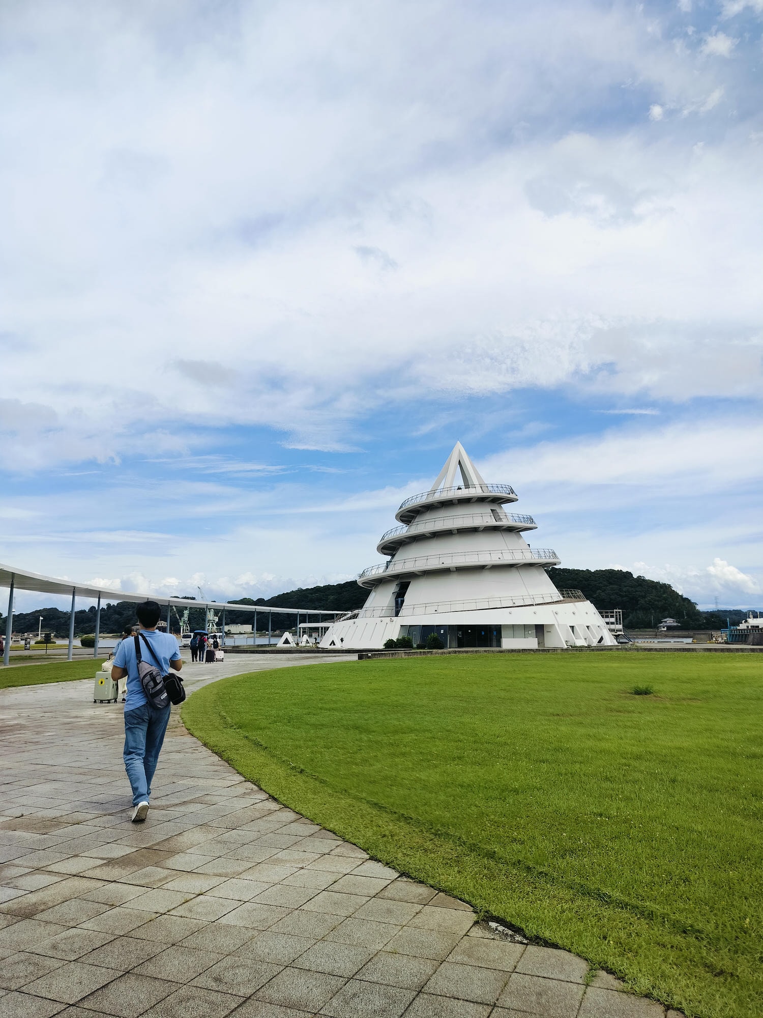熊本自由行天草┃市區櫻町客運巴士or熊本站列車 野生海豚超可愛 海鮮蔵吃燒烤 L’isola購物 天草寶島線船三角站A列車 - 第15張圖 熊本自由行天草┃市區櫻町客運巴士or熊本站列車 野生海豚超可愛 海鮮蔵吃燒烤 L’isola購物 天草寶島線船三角站A列車