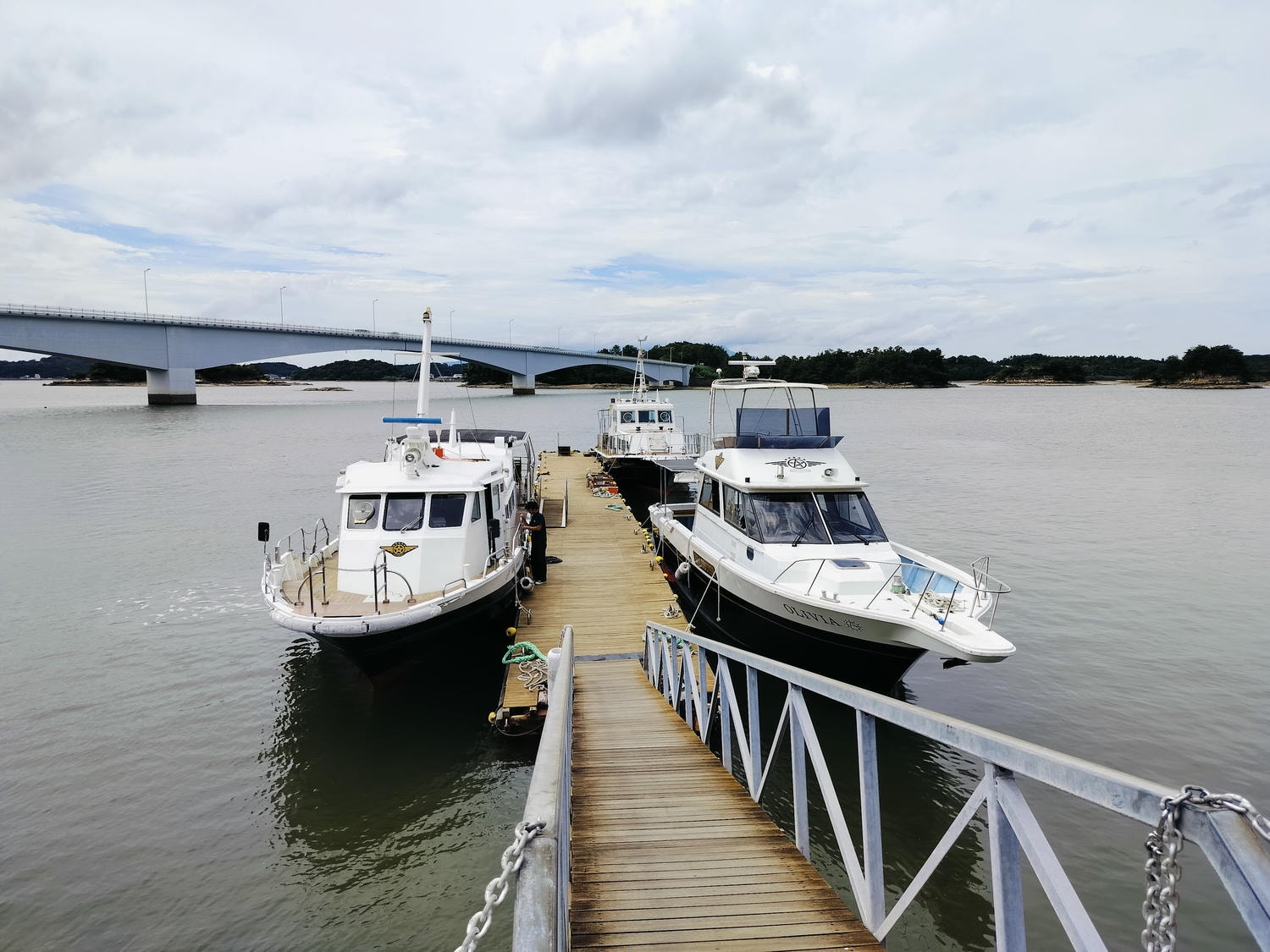 熊本自由行天草┃市區櫻町客運巴士or熊本站列車 野生海豚超可愛 海鮮蔵吃燒烤 L’isola購物 天草寶島線船三角站A列車 - 第19張圖 熊本自由行天草┃市區櫻町客運巴士or熊本站列車 野生海豚超可愛 海鮮蔵吃燒烤 L’isola購物 天草寶島線船三角站A列車