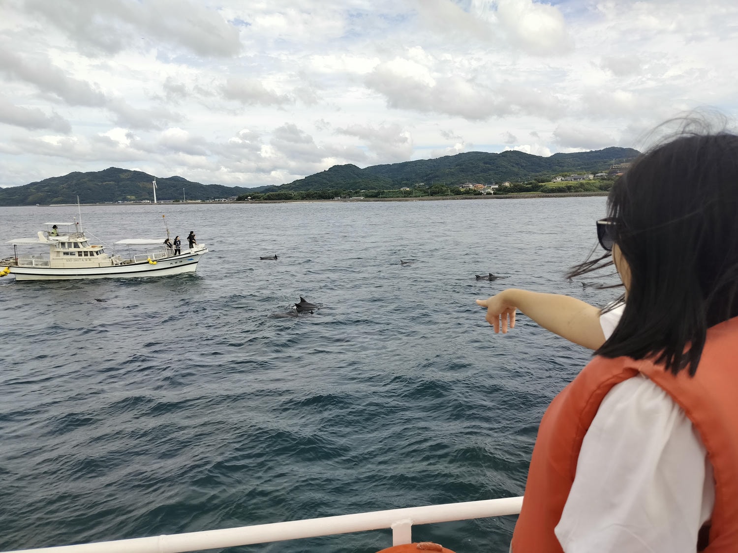 熊本自由行天草┃市區櫻町客運巴士or熊本站列車 野生海豚超可愛 海鮮蔵吃燒烤 L’isola購物 天草寶島線船三角站A列車 - 第26張圖 熊本自由行天草┃市區櫻町客運巴士or熊本站列車 野生海豚超可愛 海鮮蔵吃燒烤 L’isola購物 天草寶島線船三角站A列車