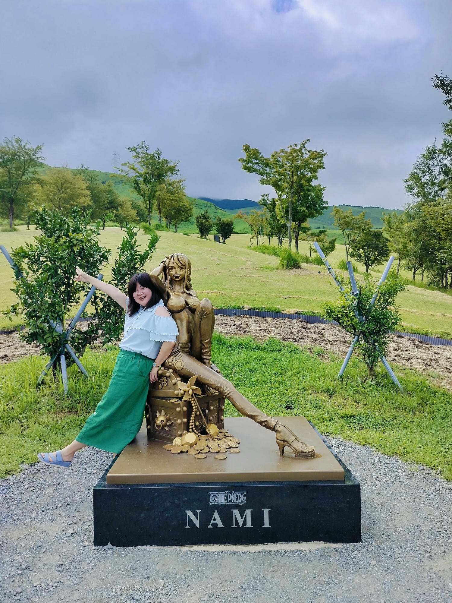 熊本景點┃草帽海賊團10座銅像捕獲 熊本自由行海賊迷 高森佛朗基縣廳魯夫 萌之里娜美 索隆喬巴香吉士 布魯克騙人布