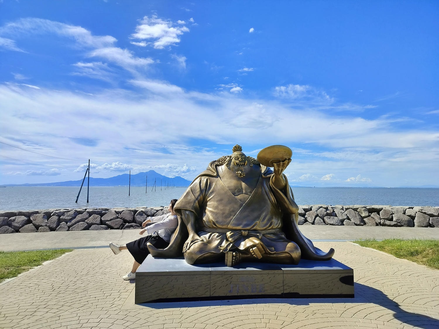 熊本景點┃草帽海賊團10座銅像捕獲 熊本自由行海賊迷 高森佛朗基縣廳魯夫 萌之里娜美 索隆喬巴香吉士 布魯克騙人布