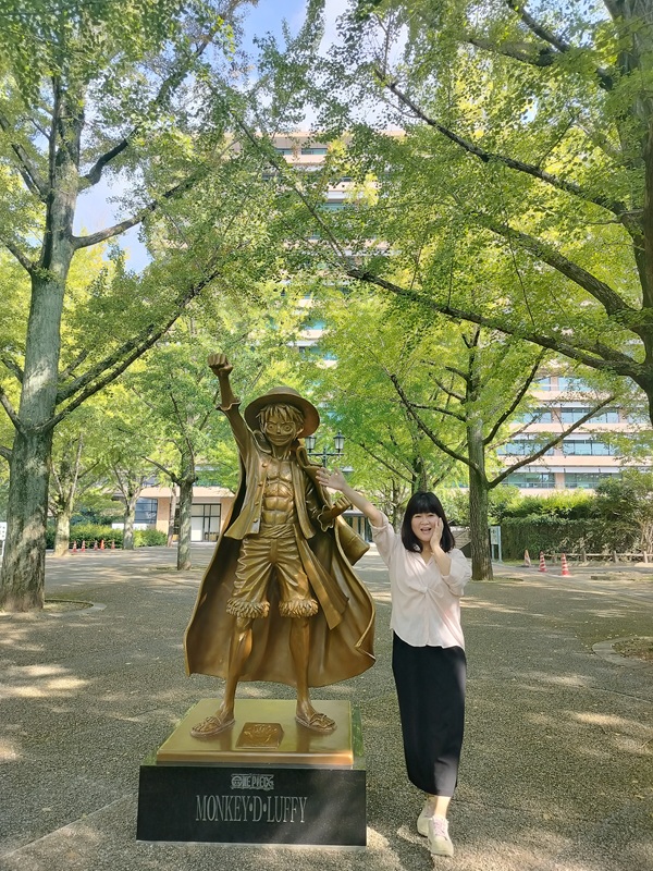 熊本景點┃草帽海賊團10座銅像捕獲 熊本自由行海賊迷 高森佛朗基縣廳魯夫 萌之里娜美 索隆喬巴香吉士 布魯克騙人布