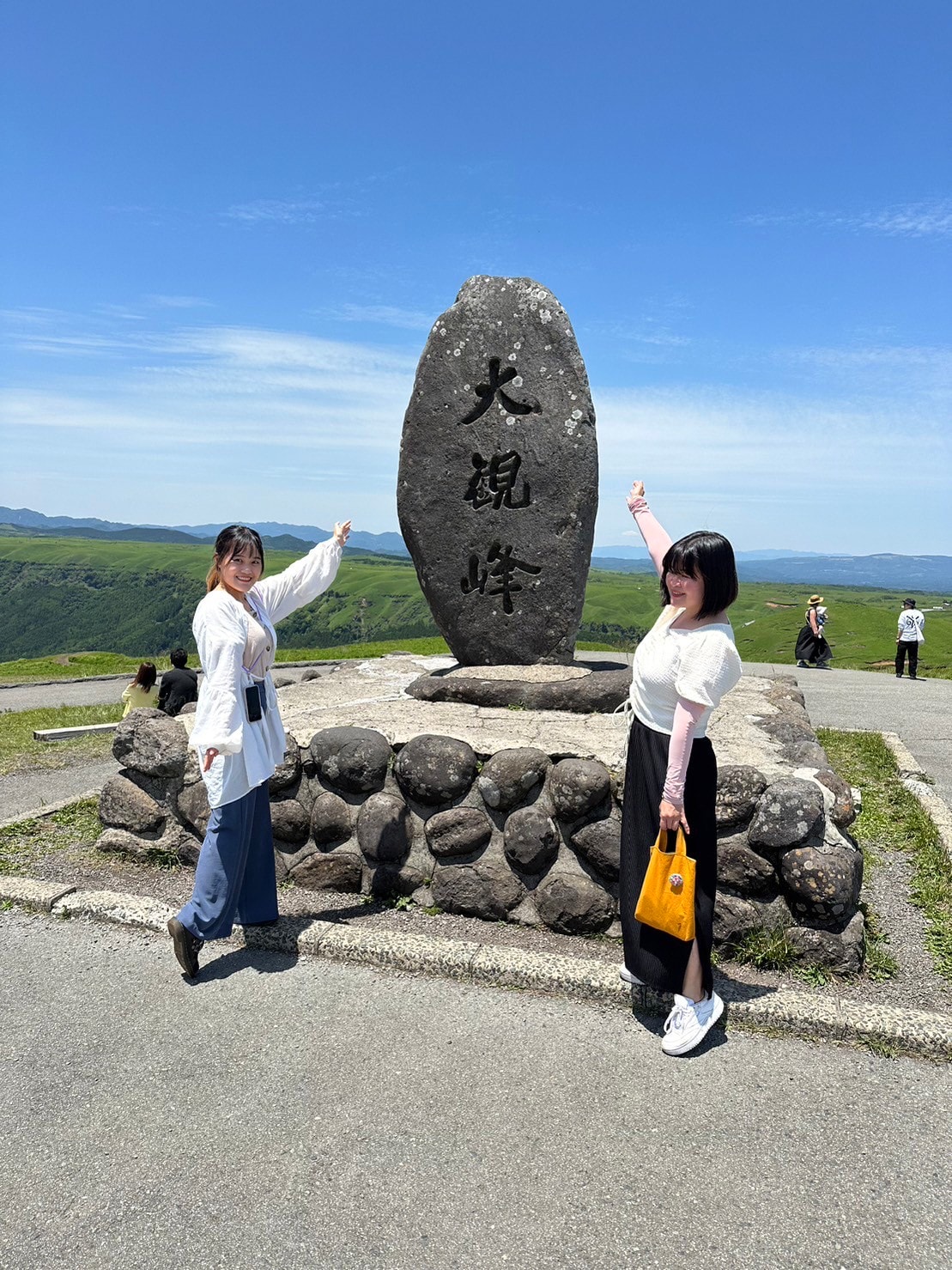 熊本阿蘇自由行┃阿蘇中岳火山口+草千里 立野站搭「南阿蘇鐵道」三款列車 高森站佛朗基像 老街買酒醬油 熊本景點 - 第5張圖 熊本阿蘇自由行┃阿蘇中岳火山口+草千里 立野站搭「南阿蘇鐵道」三款列車 高森站佛朗基像 老街買酒醬油 熊本景點