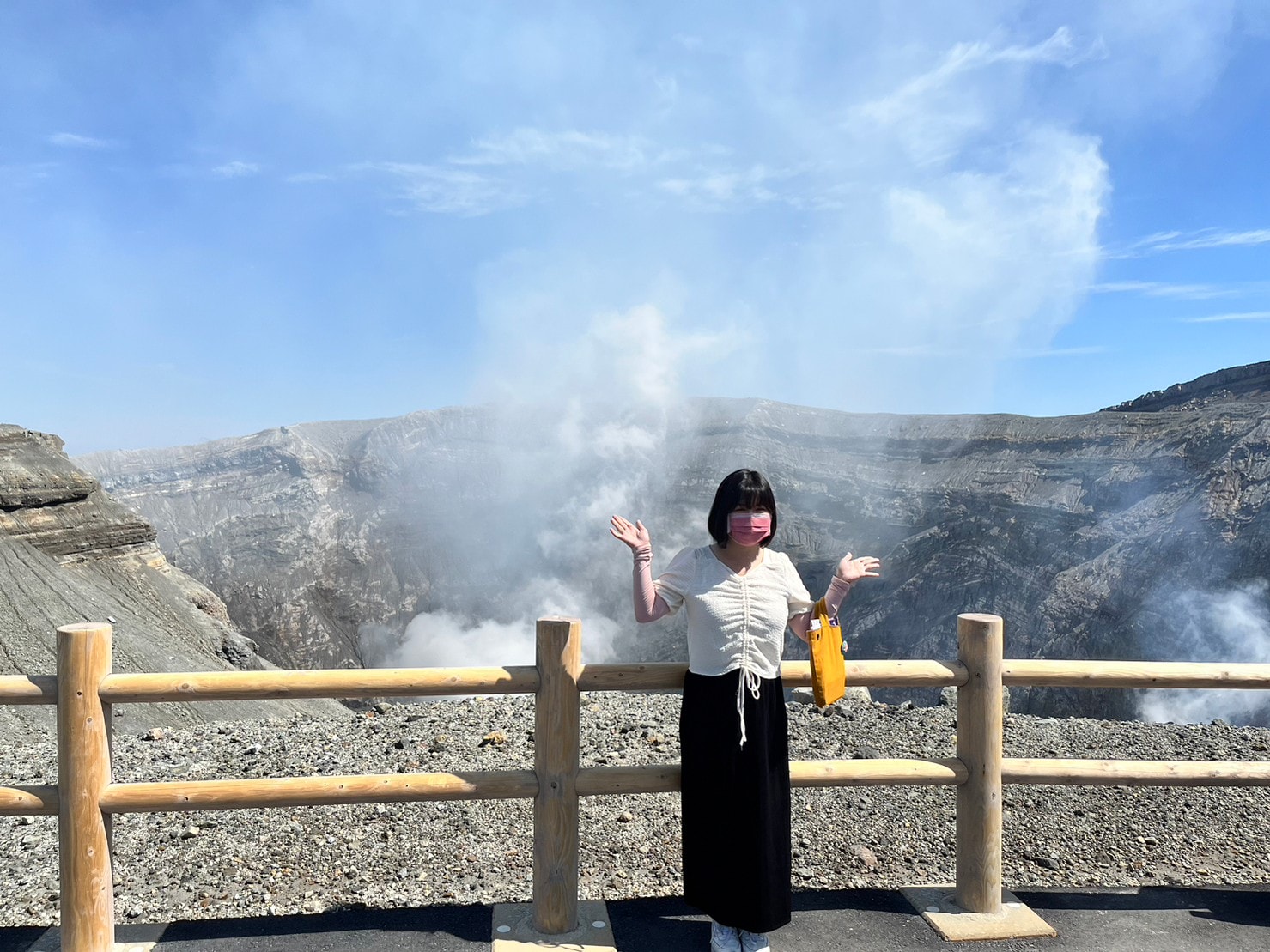 熊本景點阿蘇自由行┃交通整理!近看震撼阿蘇中岳火山口噴煙 騎馬欣賞阿蘇草千里濱草原 douce Nucca赤牛漢堡排 - 第38張圖 熊本景點阿蘇自由行┃交通整理!近看震撼阿蘇中岳火山口噴煙 騎馬欣賞阿蘇草千里濱草原 douce Nucca赤牛漢堡排