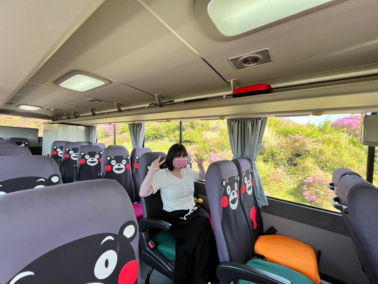 熊本景點阿蘇自由行┃交通整理!近看震撼阿蘇中岳火山口噴煙 騎馬欣賞阿蘇草千里濱草原 douce Nucca赤牛漢堡排 - 第33張圖 熊本景點阿蘇自由行┃交通整理!近看震撼阿蘇中岳火山口噴煙 騎馬欣賞阿蘇草千里濱草原 douce Nucca赤牛漢堡排