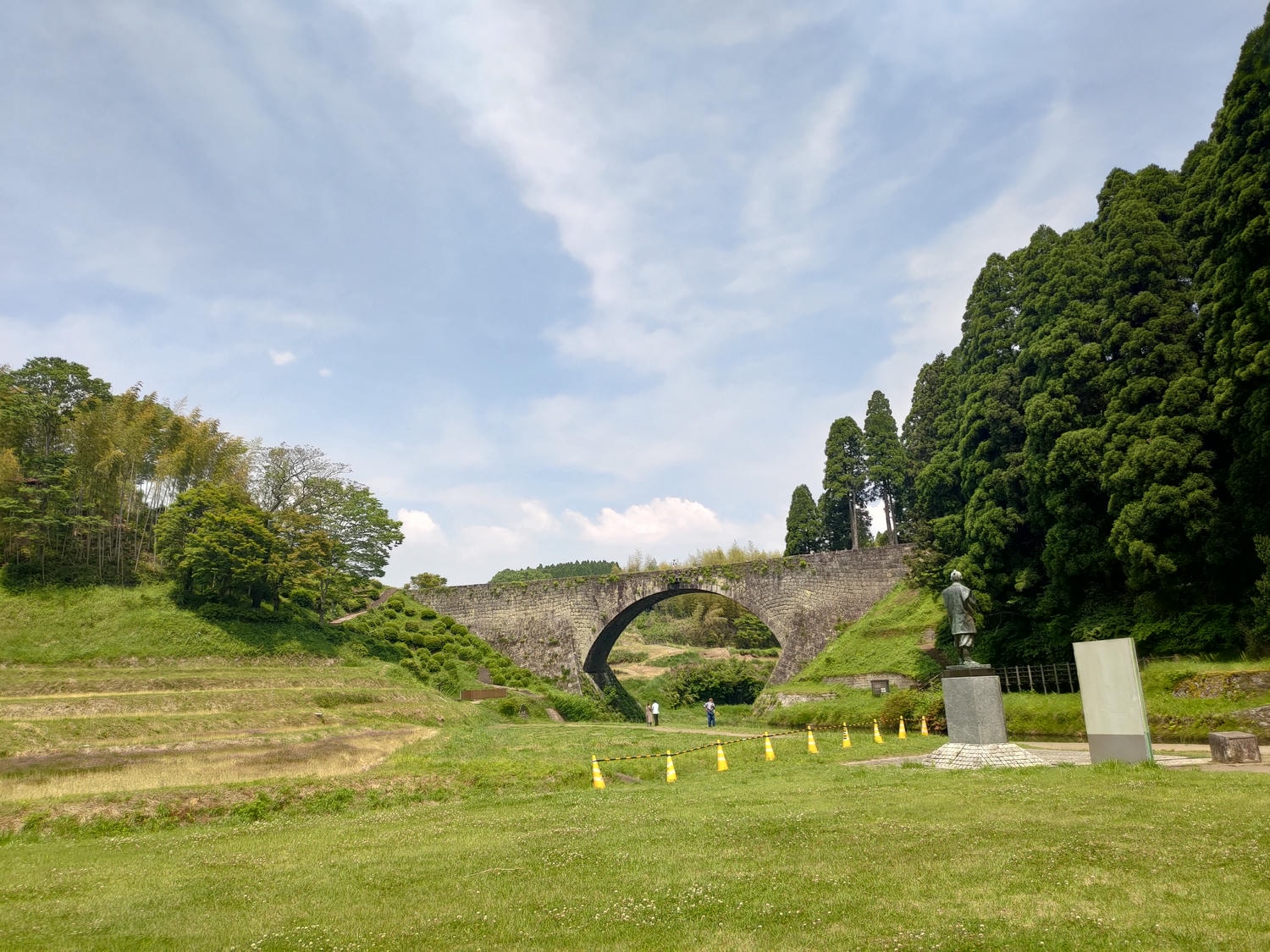 熊本景點山都町┃最古老建業250年清酒釀酒廠「通潤酒造」見學 一睹日本首座土木建築物國寶「通潤橋」壯麗放水