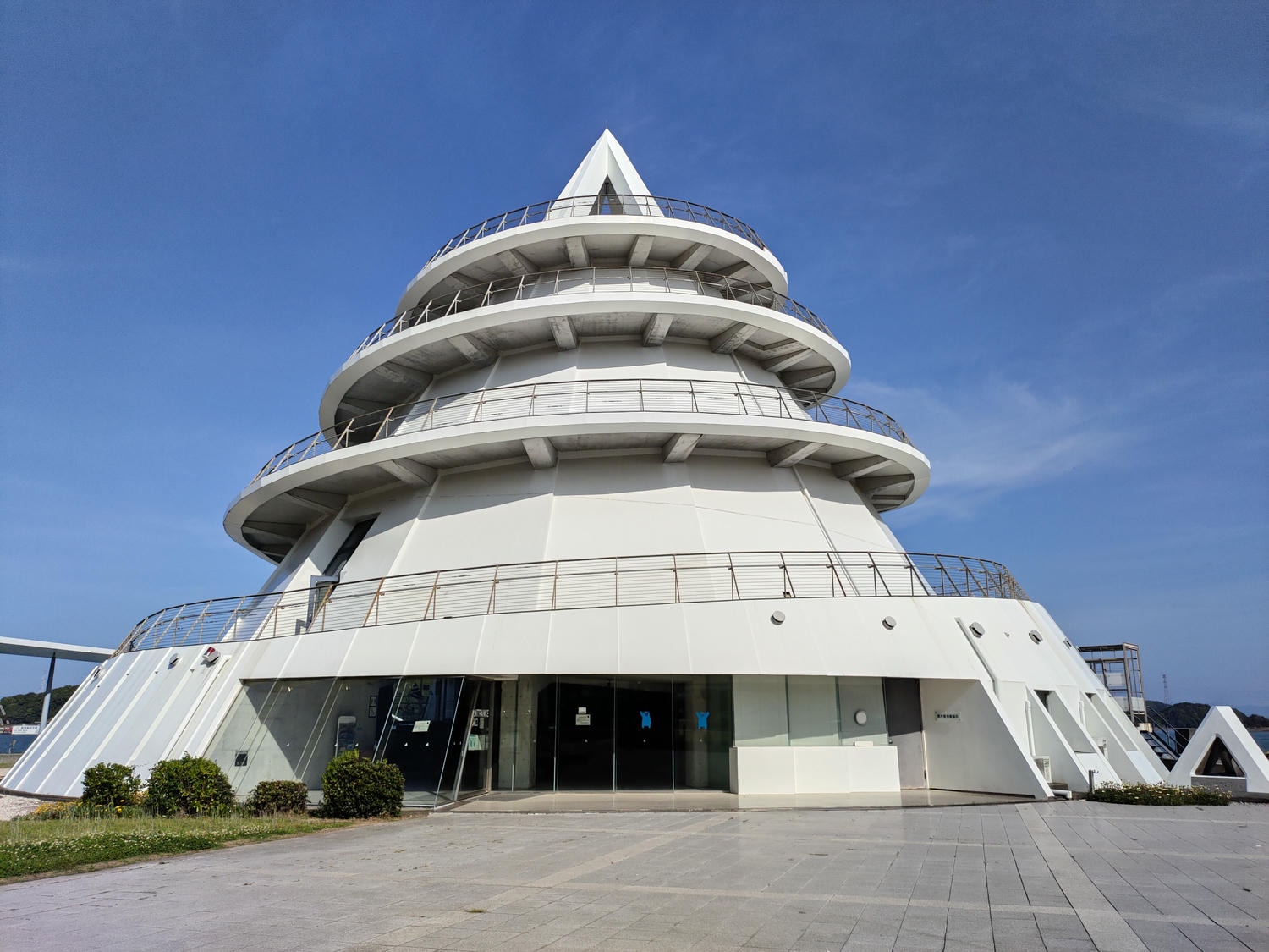 熊本自由行天草┃市區櫻町客運巴士or熊本站列車 野生海豚超可愛 海鮮蔵吃燒烤 L’isola購物 天草寶島線船三角站A列車 - 第77張圖 熊本自由行天草┃市區櫻町客運巴士or熊本站列車 野生海豚超可愛 海鮮蔵吃燒烤 L’isola購物 天草寶島線船三角站A列車