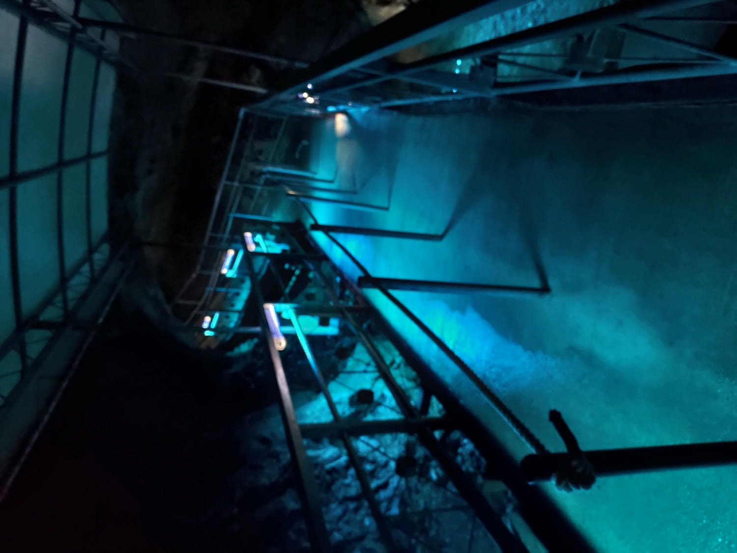 熊本南部景點┃3億年自然神秘!日本三大鐘乳石球磨村「球泉洞」很有看頭好走不怕!複合式伴手禮書店展望台 - 第11張圖 熊本南部景點┃3億年自然神秘!日本三大鐘乳石球磨村「球泉洞」很有看頭好走不怕!複合式伴手禮書店展望台