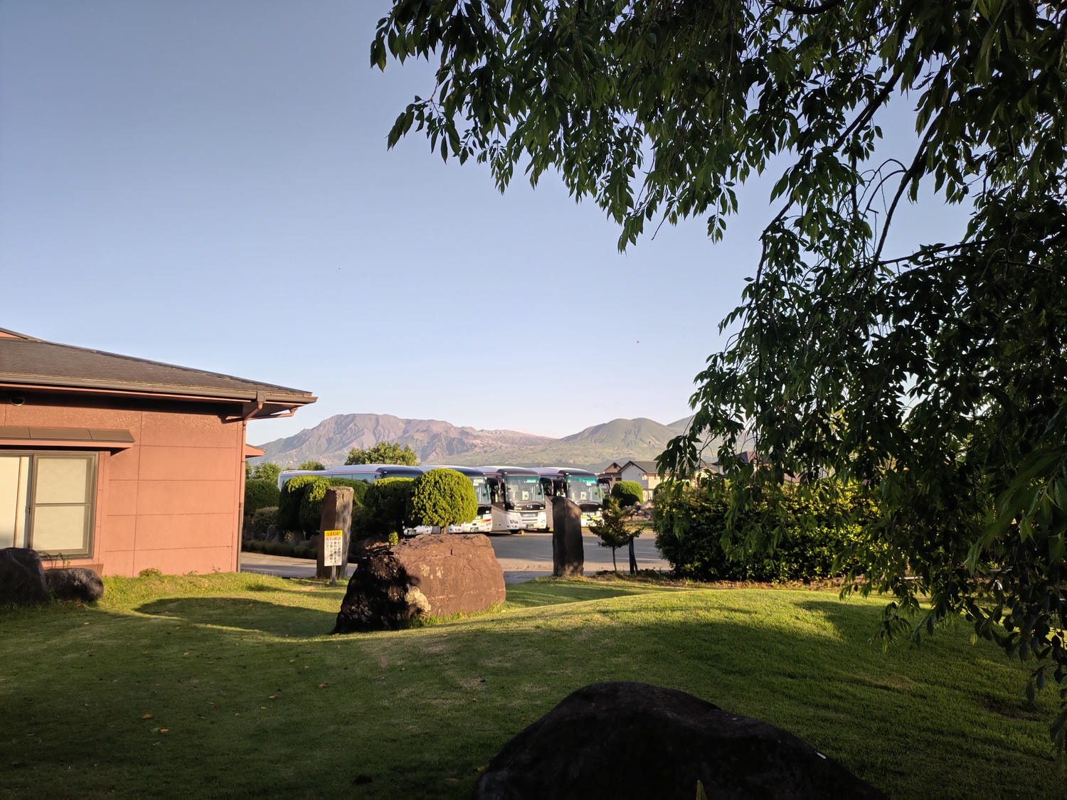 熊本阿蘇住宿┃頂樓天然溫泉絕佳田園風景「阿蘇廣場飯店」(Aso Plaza Hotel)一泊二食 VIP貴賓室品酒 免費接駁車 - 第9張圖 熊本阿蘇住宿┃頂樓天然溫泉絕佳田園風景「阿蘇廣場飯店」(Aso Plaza Hotel)一泊二食 VIP貴賓室品酒 免費接駁車