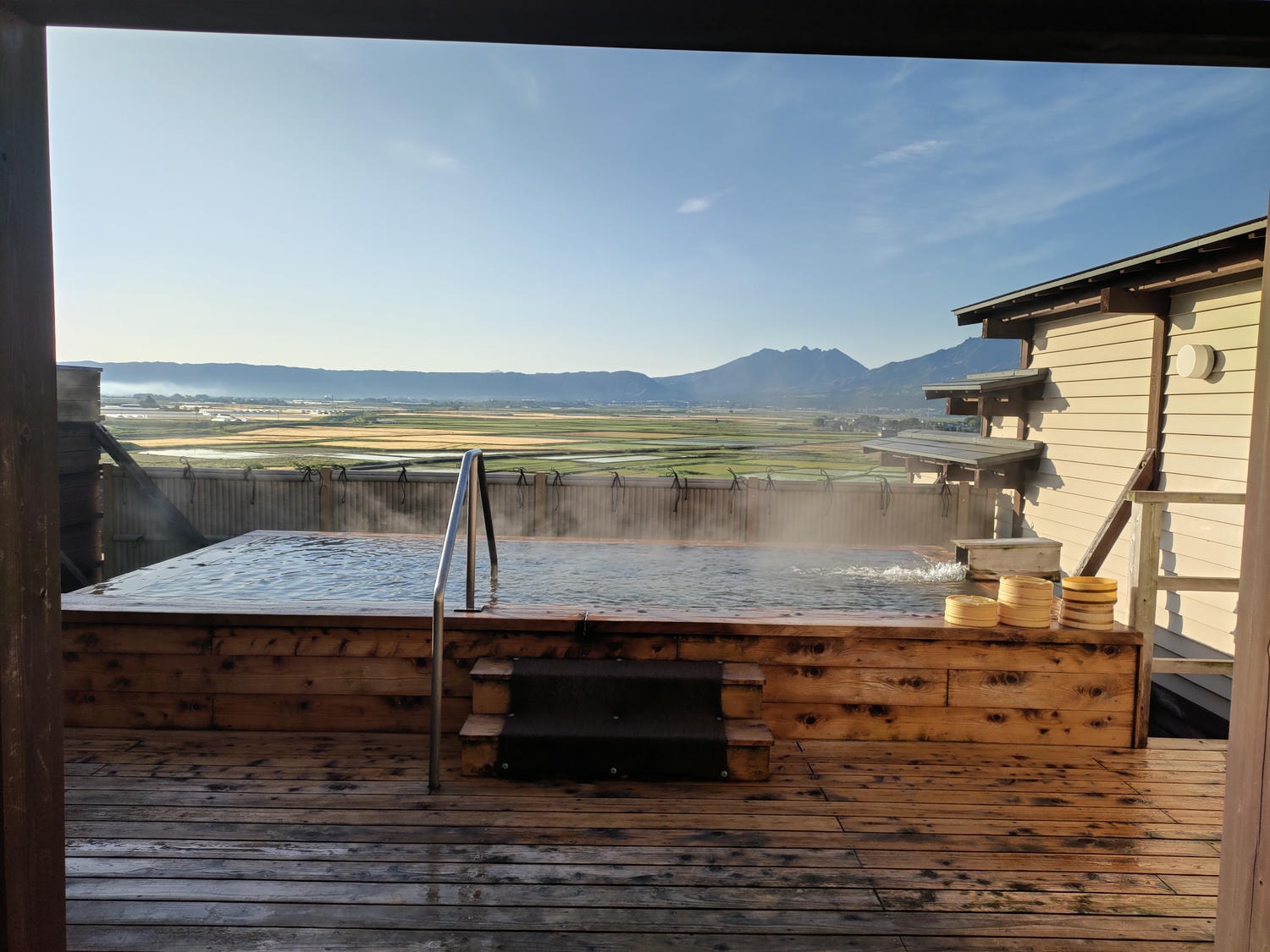 熊本阿蘇住宿┃頂樓天然溫泉絕佳田園風景「阿蘇廣場飯店」(Aso Plaza Hotel)一泊二食 VIP貴賓室品酒 免費接駁車 - 第31張圖 熊本阿蘇住宿┃頂樓天然溫泉絕佳田園風景「阿蘇廣場飯店」(Aso Plaza Hotel)一泊二食 VIP貴賓室品酒 免費接駁車