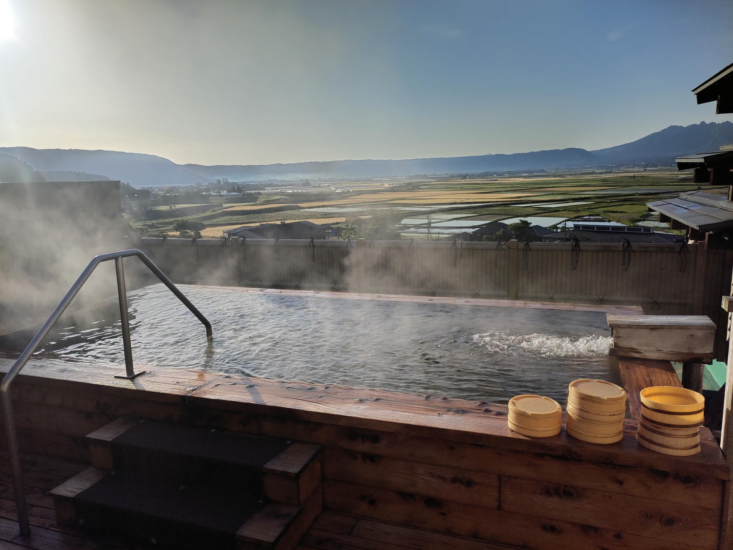 熊本阿蘇住宿┃頂樓天然溫泉絕佳田園風景「阿蘇廣場飯店」(Aso Plaza Hotel)一泊二食 VIP貴賓室品酒 免費接駁車 - 第30張圖 熊本阿蘇住宿┃頂樓天然溫泉絕佳田園風景「阿蘇廣場飯店」(Aso Plaza Hotel)一泊二食 VIP貴賓室品酒 免費接駁車