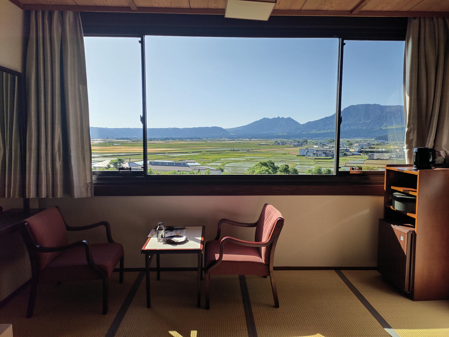 熊本阿蘇住宿┃頂樓天然溫泉絕佳田園風景「阿蘇廣場飯店」(Aso Plaza Hotel)一泊二食 VIP貴賓室品酒 免費接駁車 - 第1張圖 熊本阿蘇住宿┃頂樓天然溫泉絕佳田園風景「阿蘇廣場飯店」(Aso Plaza Hotel)一泊二食 VIP貴賓室品酒 免費接駁車