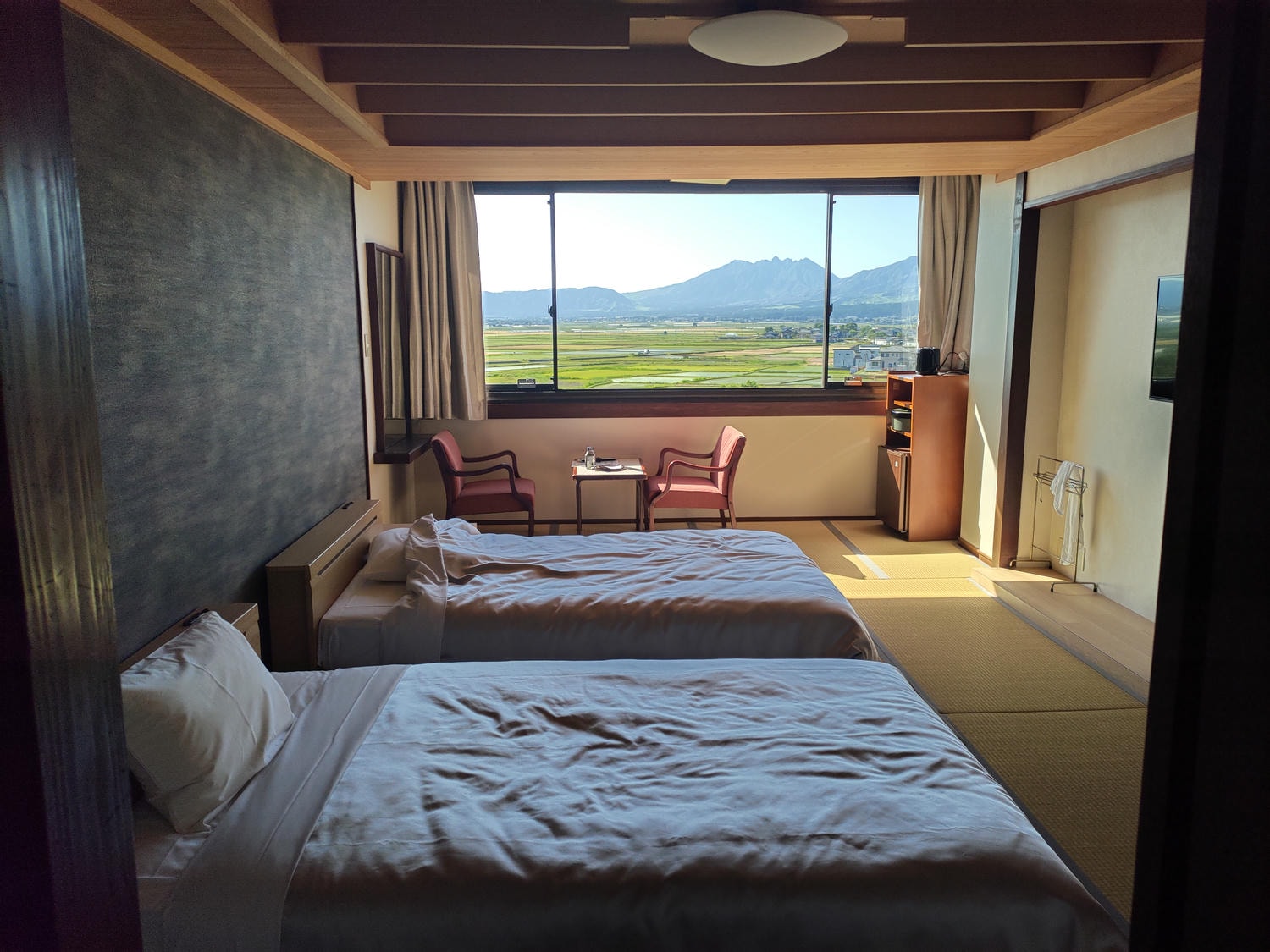 熊本阿蘇景點┃得獎阿蘇鮮奶「阿部牧場」觀光工廠奶製品伴手禮走5分「阿蘇廣場飯店」(Aso Plaza Hotel) 免費接駁車 - 第51張圖 熊本阿蘇景點┃得獎阿蘇鮮奶「阿部牧場」觀光工廠奶製品伴手禮走5分「阿蘇廣場飯店」(Aso Plaza Hotel) 免費接駁車