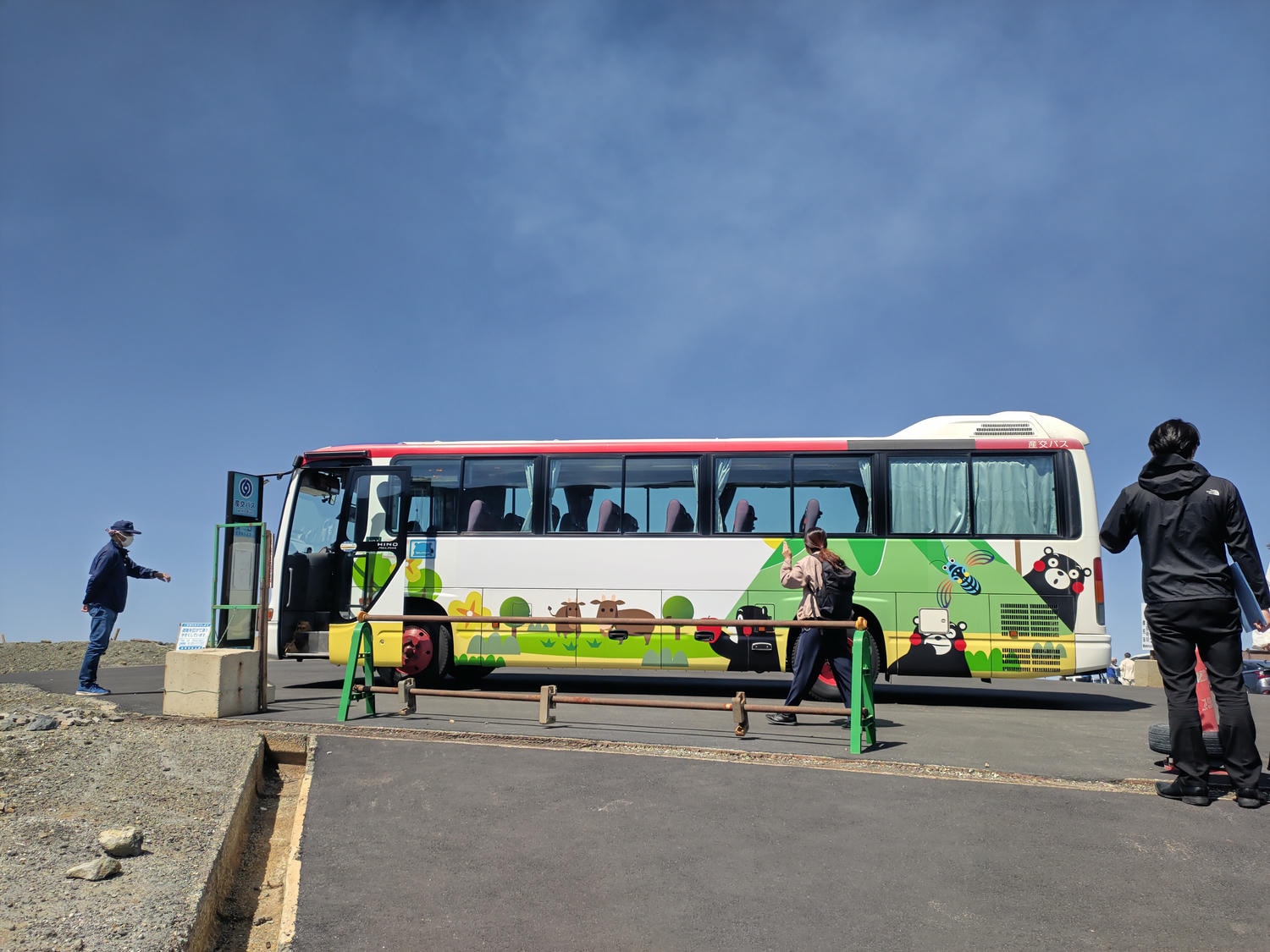 熊本景點阿蘇自由行┃交通整理!近看震撼阿蘇中岳火山口噴煙 騎馬欣賞阿蘇草千里濱草原 douce Nucca赤牛漢堡排 - 第44張圖 熊本景點阿蘇自由行┃交通整理!近看震撼阿蘇中岳火山口噴煙 騎馬欣賞阿蘇草千里濱草原 douce Nucca赤牛漢堡排