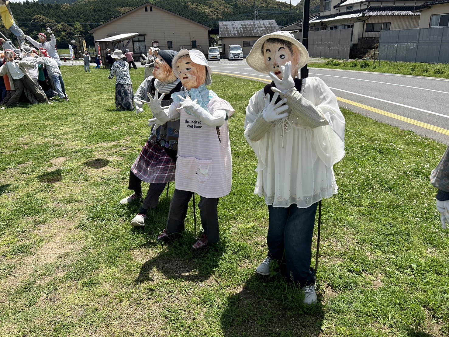 熊本天草┃小學校重生!600快樂村民都是假人「道之驛宮地岳稻草人村」特色景點 吃飯伴手禮蕎麥麵體驗 夏天挑戰測膽鬼屋天草自駕