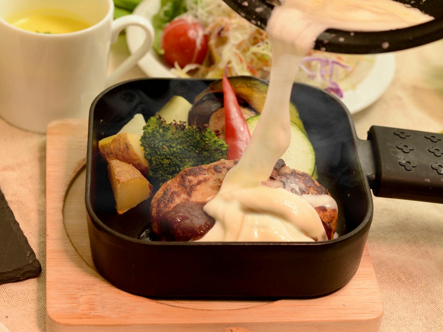 熊本阿蘇景點┃得獎阿蘇鮮奶「阿部牧場」觀光工廠奶製品伴手禮走5分「阿蘇廣場飯店」(Aso Plaza Hotel) 免費接駁車 - 第25張圖 熊本阿蘇景點┃得獎阿蘇鮮奶「阿部牧場」觀光工廠奶製品伴手禮走5分「阿蘇廣場飯店」(Aso Plaza Hotel) 免費接駁車