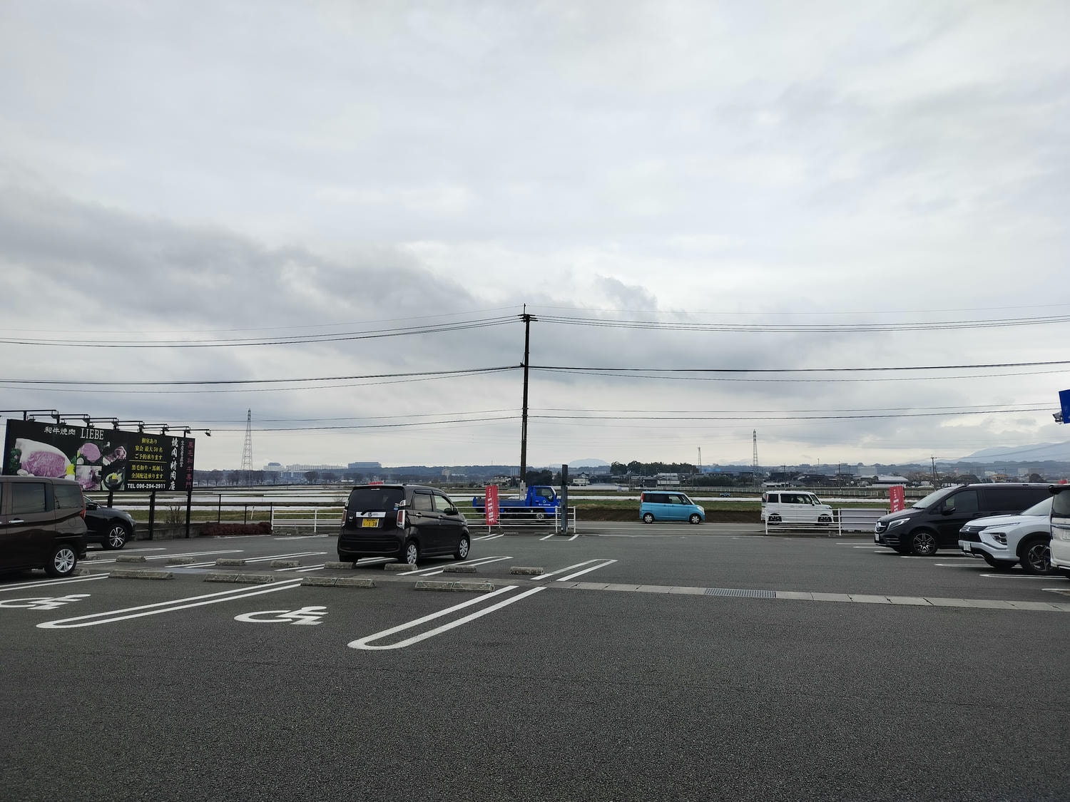 熊本餐廳┃熊本機場開車10分!和牛燒肉LIEBE大津本店(和牛焼肉リーベ)停車場 Google預約 JR熊本AMU PLAZA7樓