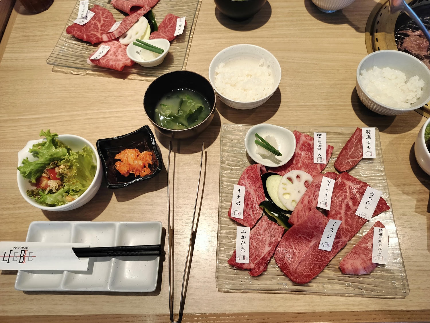 熊本餐廳┃熊本機場開車10分!和牛燒肉LIEBE大津本店(和牛焼肉リーベ)停車場 Google預約 JR熊本AMU PLAZA7樓