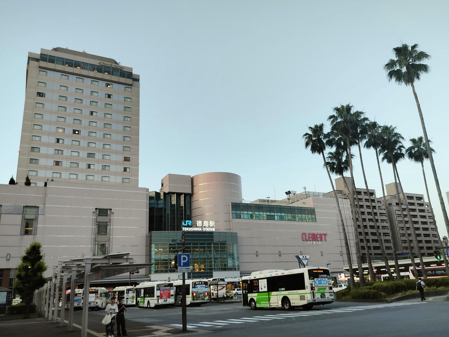 德島住宿┃緊連德島站 JR德島克萊蒙特飯店 (JR Hotel Clement Tokushima)站前無印良品 loft 松屋牛丼 德島拉麵 - 第1張圖 德島住宿┃緊連德島站 JR德島克萊蒙特飯店 (JR Hotel Clement Tokushima)站前無印良品 loft 松屋牛丼 德島拉麵