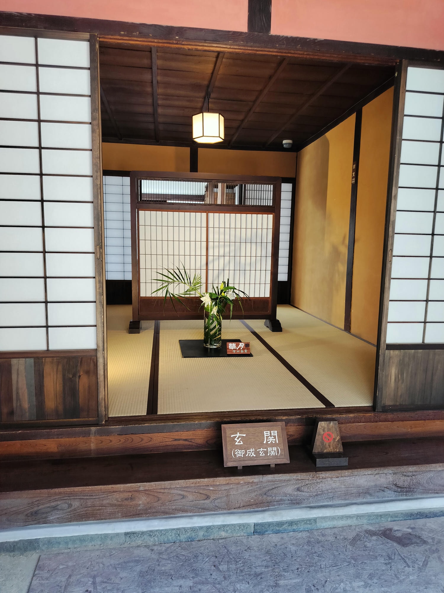 德島景點┃回到過去超有FU「美馬脇町卯建老街」藍染富商防火袖壁建築 竹雕阿波舞手作藍染 吃義大利麵 JR穴吹站