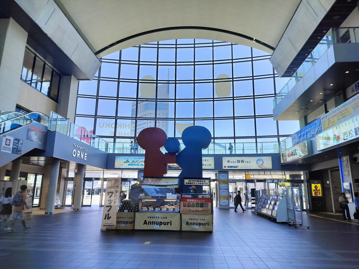 香川住宿┃JR高松站前 特色建築高松克雷緬特酒店 (JR Clement Inn)高松港跳島 高松站逛超市藥粧無印良品