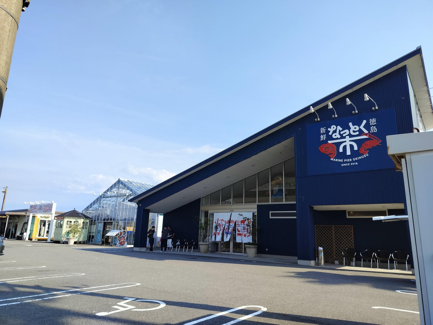 來四國德島煮魯肉飯┃釣魚餐廳新鮮納得市(新鮮なっとく市)亞州美食祭 台灣人煮魯肉飯 大雞排 地瓜球 麻婆豆腐美味登場