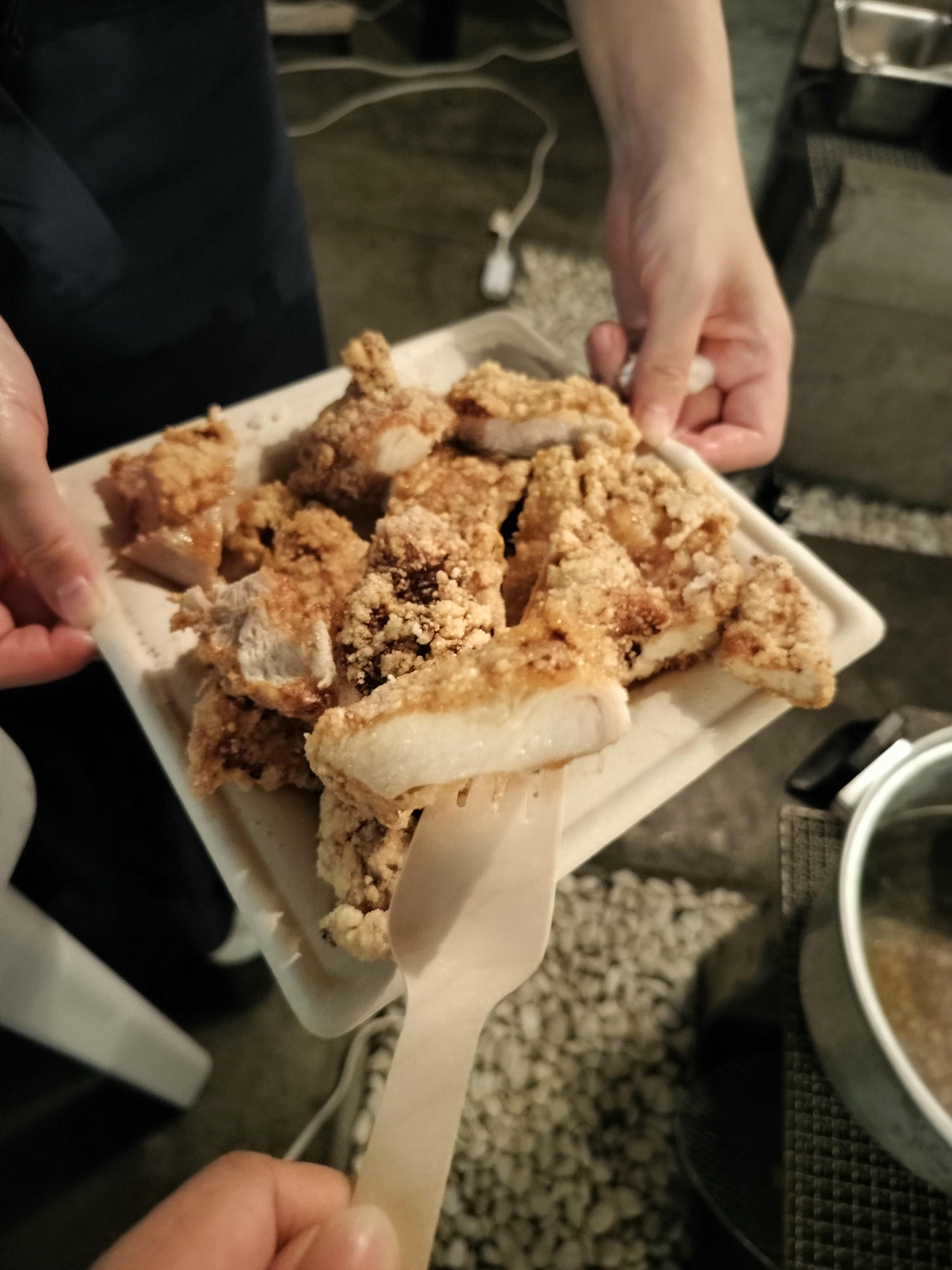 來四國德島煮魯肉飯┃釣魚餐廳新鮮納得市(新鮮なっとく市)亞州美食祭 台灣人煮魯肉飯 大雞排 地瓜球 麻婆豆腐美味登場