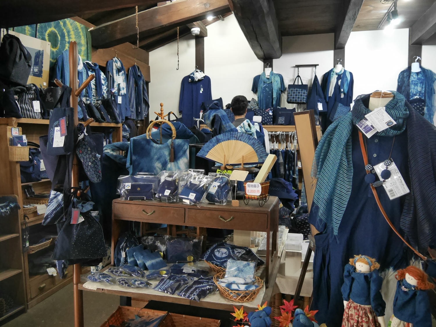 德島景點┃回到過去超有FU「美馬脇町卯建老街」藍染富商防火袖壁建築 竹雕阿波舞手作藍染 吃義大利麵 JR穴吹站