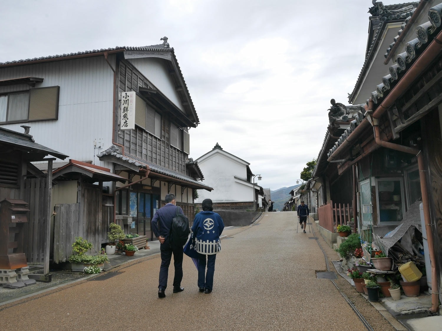 德島景點┃回到過去超有FU「美馬脇町卯建老街」藍染富商防火袖壁建築 竹雕阿波舞手作藍染 吃義大利麵 JR穴吹站