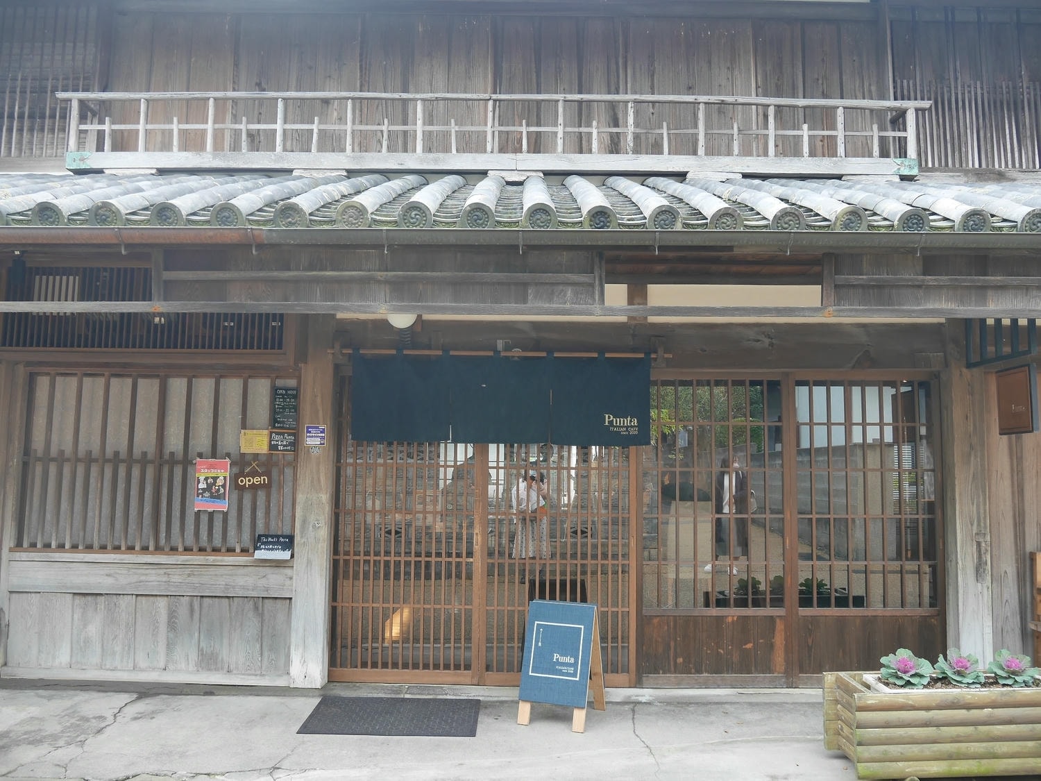 德島景點┃回到過去超有FU「美馬脇町卯建老街」藍染富商防火袖壁建築 竹雕阿波舞手作藍染 吃義大利麵 JR穴吹站