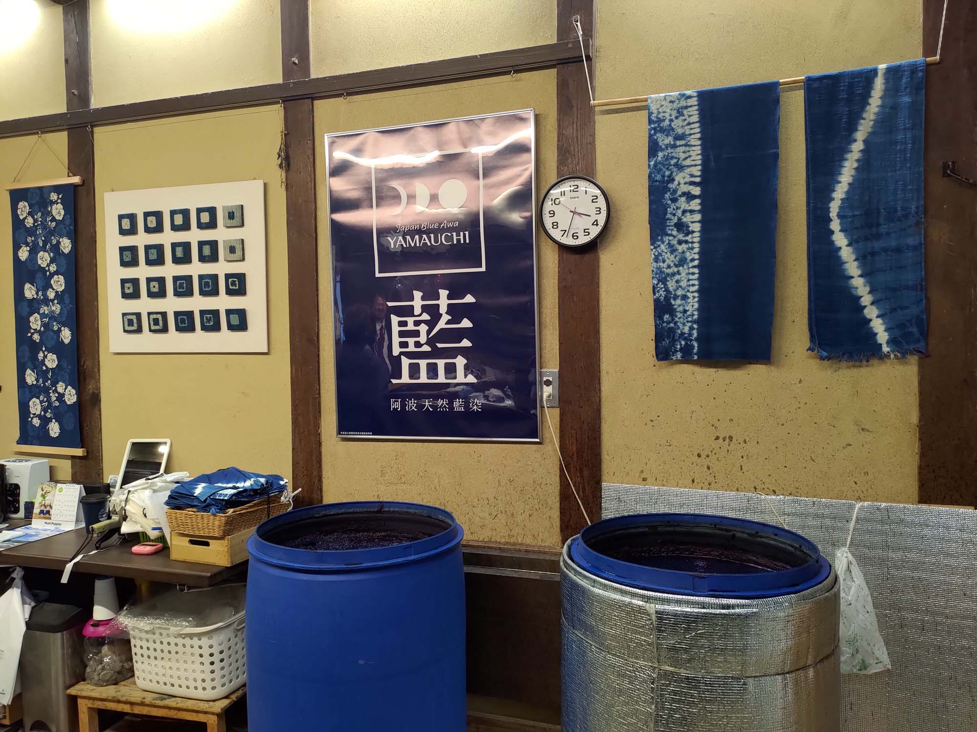 德島景點┃回到過去超有FU「美馬脇町卯建老街」藍染富商防火袖壁建築 竹雕阿波舞手作藍染 吃義大利麵 JR穴吹站