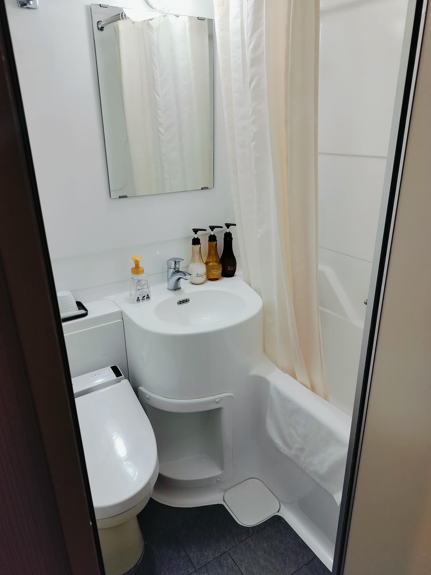 熊本住宿人吉┃附早餐「ホテルサン人吉(HOTEL SUN HITOYOSHI)餐廳多夏目友人帳老街JR人吉熊本自由行 - 第5張圖 熊本住宿人吉┃附早餐「ホテルサン人吉(HOTEL SUN HITOYOSHI)餐廳多夏目友人帳老街JR人吉熊本自由行