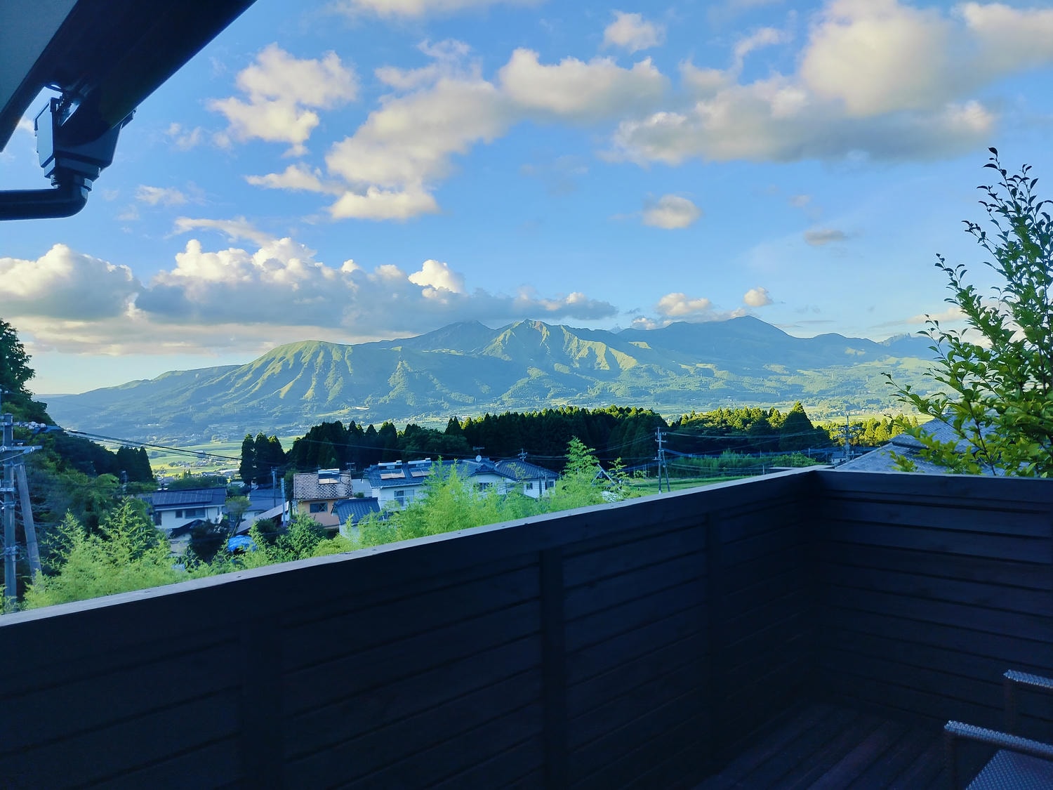 熊本住宿阿蘇┃高級溫泉包棟賞阿蘇五岳「南阿蘇溫泉鄉別邸蘇庵」樓中樓舒適超滿意!一泊二食吃和牛可接送