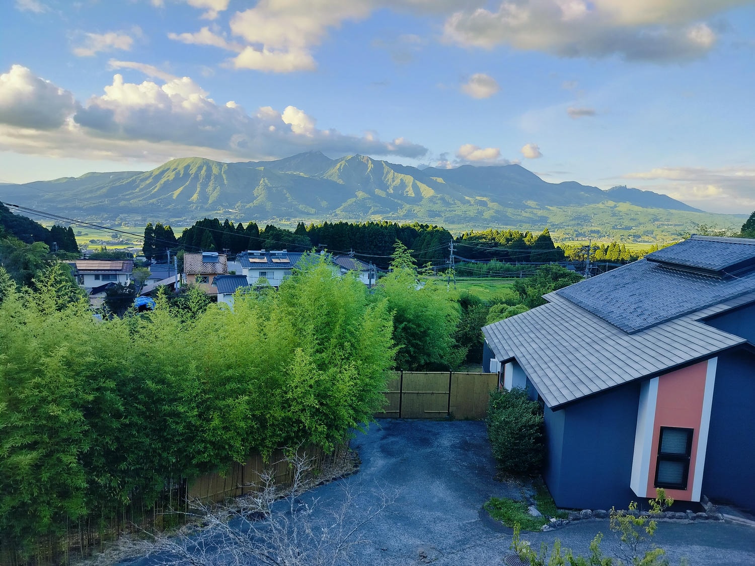 熊本住宿阿蘇┃高級溫泉包棟賞阿蘇五岳「南阿蘇溫泉鄉別邸蘇庵」樓中樓舒適超滿意!一泊二食吃和牛可接送