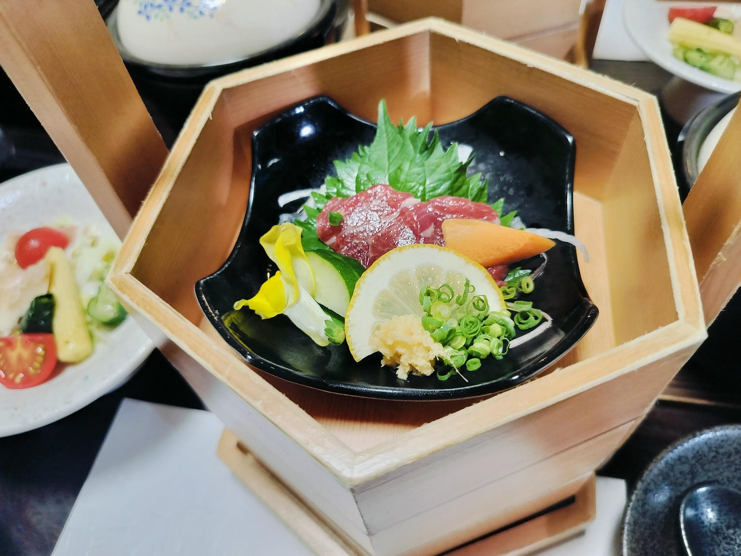 熊本住宿阿蘇┃高級溫泉包棟賞阿蘇五岳「南阿蘇溫泉鄉別邸蘇庵」樓中樓舒適超滿意!一泊二食吃和牛可接送