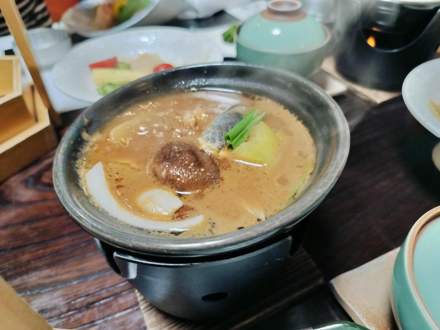 熊本住宿阿蘇┃高級溫泉包棟賞阿蘇五岳「南阿蘇溫泉鄉別邸蘇庵」樓中樓舒適超滿意!一泊二食吃和牛可接送