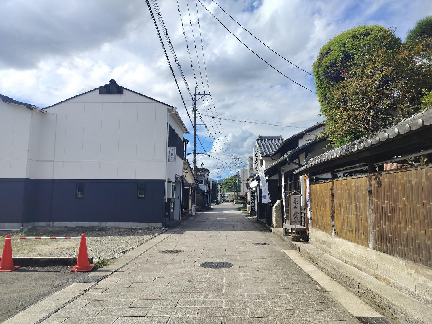 熊本體驗人吉┃鍛冶屋町百年老鋪-釜田釀造所味噌醬油藏見學試吃 立山商店抹茶體驗品茶 球磨川水質恩惠