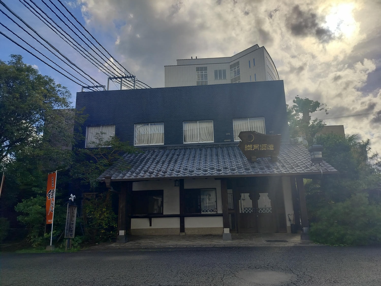 熊本人吉酒造┃球磨川優質水源-百年纖月酒造見學試飲無料-高品質米燒酌推薦買無言 停車場大巴可