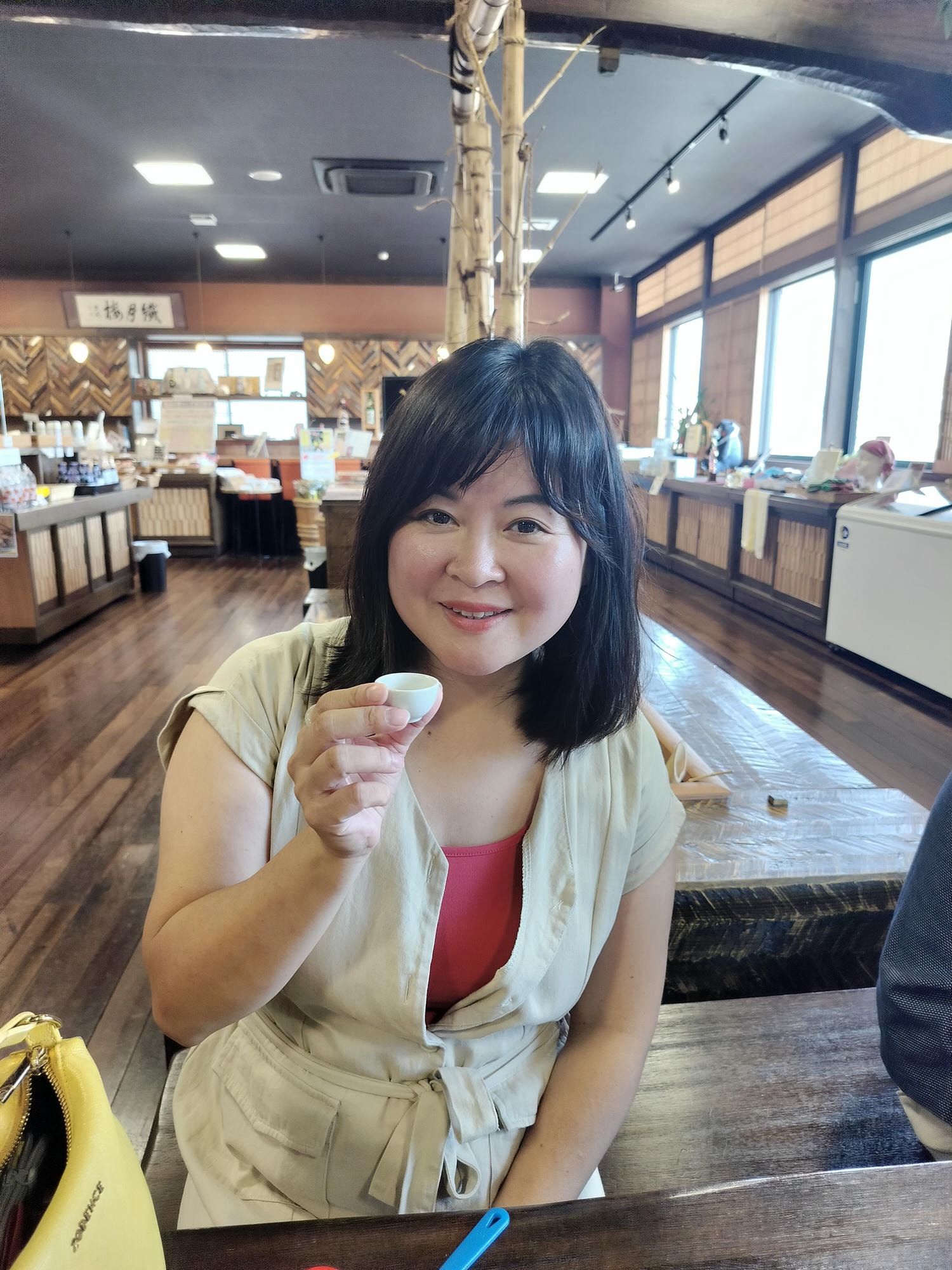 熊本人吉酒造┃球磨川優質水源-百年纖月酒造見學試飲無料-高品質米燒酌推薦買無言 停車場大巴可