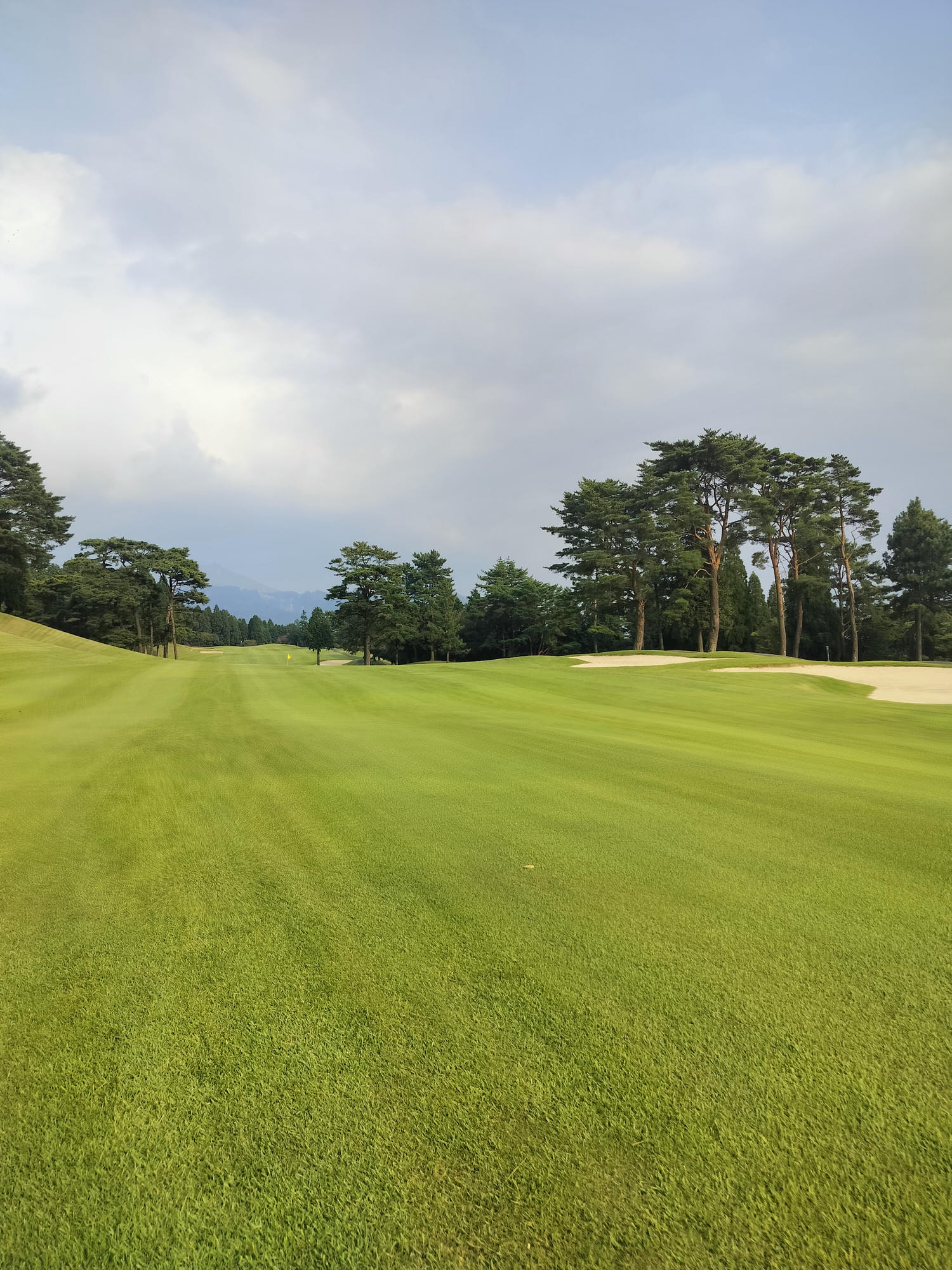 熊本高爾夫渡假住宿┃專業球場-阿蘇TRIAL高爾夫球場渡假村住一晚 天然溫泉一泊二食 阿蘇山包圍美景寧靜