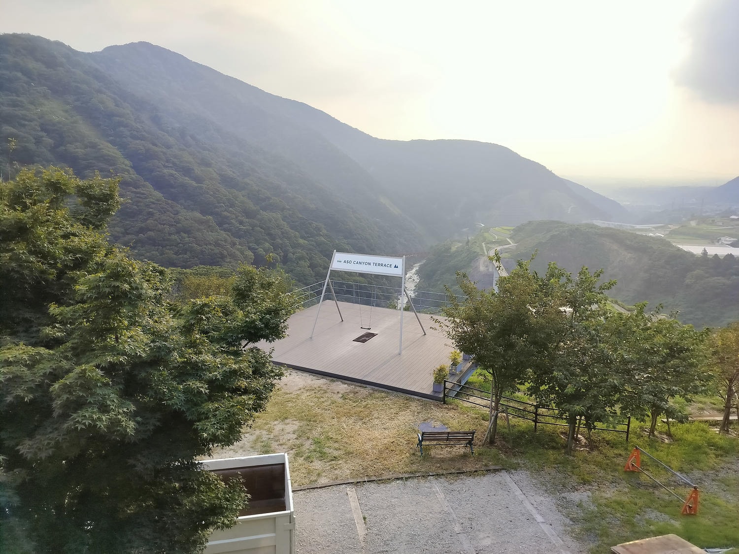 熊本高爾夫渡假住宿┃專業球場-阿蘇TRIAL高爾夫球場渡假村住一晚 天然溫泉一泊二食 阿蘇山包圍美景寧靜