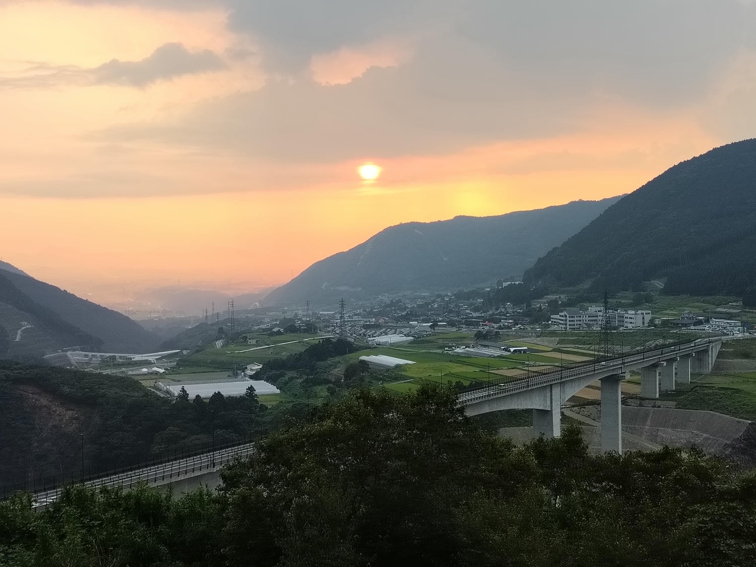 熊本高爾夫渡假住宿┃專業球場-阿蘇TRIAL高爾夫球場渡假村住一晚 天然溫泉一泊二食 阿蘇山包圍美景寧靜