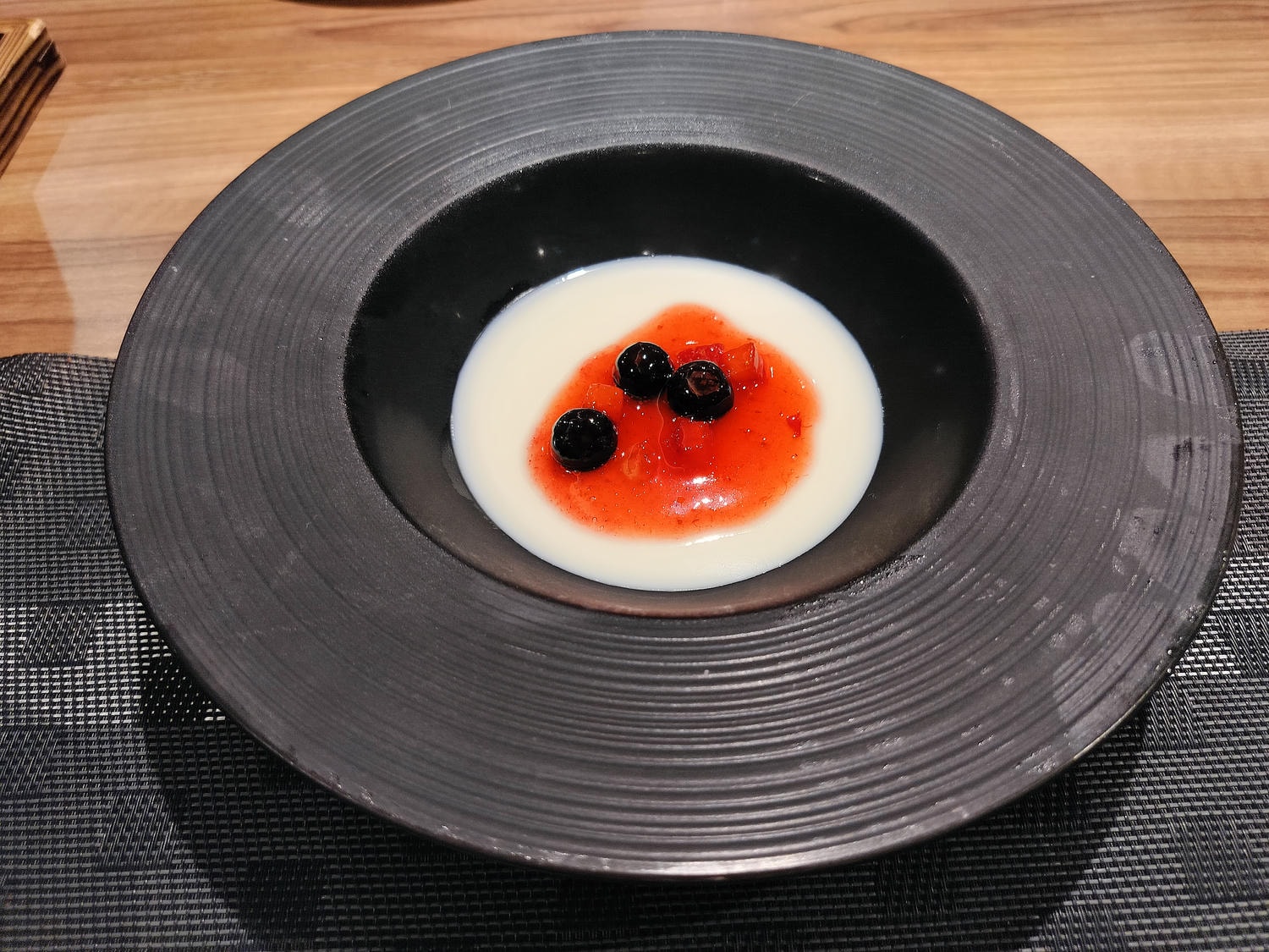 熊本高爾夫渡假住宿┃專業球場-阿蘇TRIAL高爾夫球場渡假村住一晚 天然溫泉一泊二食 阿蘇山包圍美景寧靜