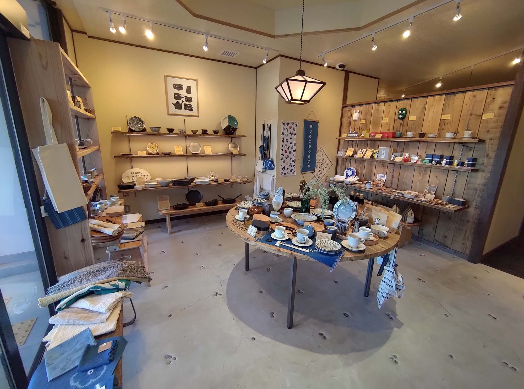 鳥取美食┃生活美學民藝「たくみ匠珈琲」午餐咖哩和牛漢堡排、下午茶蛋糕點心二層 視覺味覺享受 JR鳥取走6分 鳥取餐廳