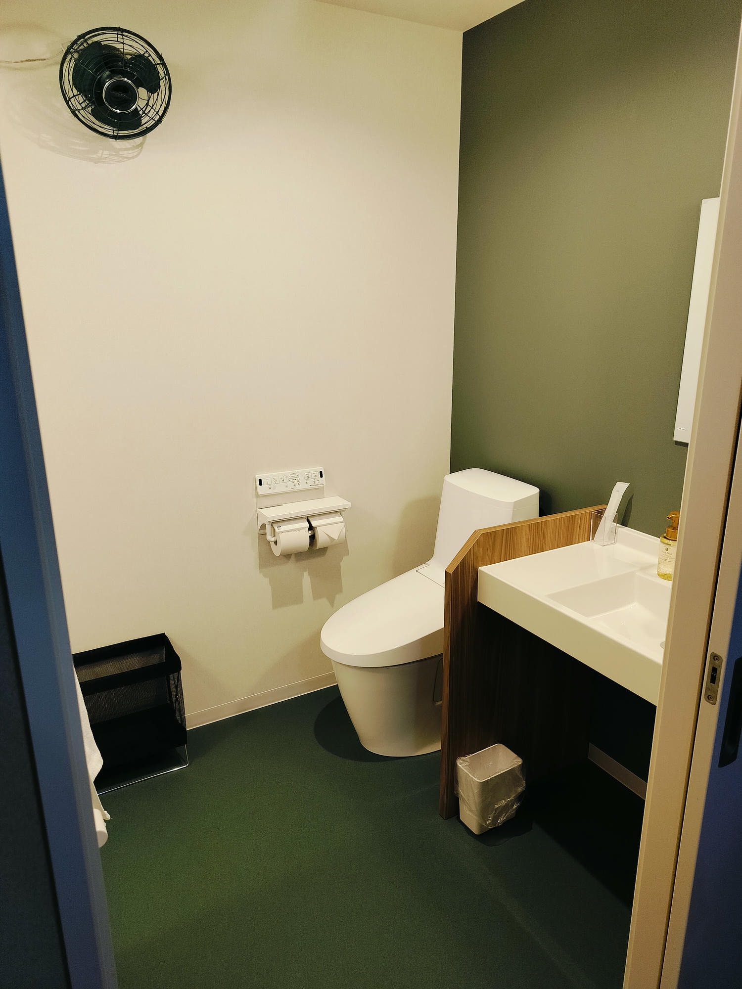 香川高松住宿┃JR四國直營Setolive 4S STAY古民家住宿 文青列車元素(2024新開) JR高松走10分 瀨戶藝術祭住宿